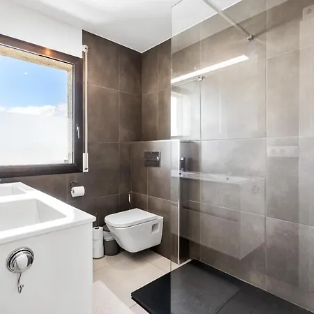 Welcs 106 Emp Con Piscina Privada *